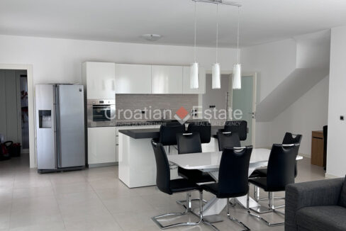 croatia-brac-villa-sea-view-pool-roof-terrace-sale(112)