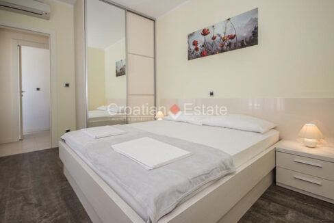 croatia-brac-villa-sea-view-pool-roof-terrace-sale(118)