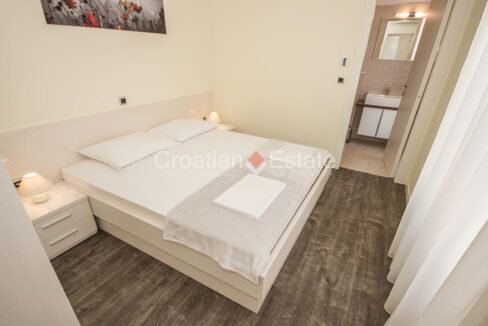 croatia-brac-villa-sea-view-pool-roof-terrace-sale(119)
