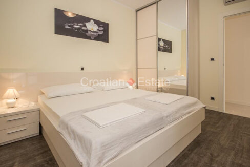 croatia-brac-villa-sea-view-pool-roof-terrace-sale(120)