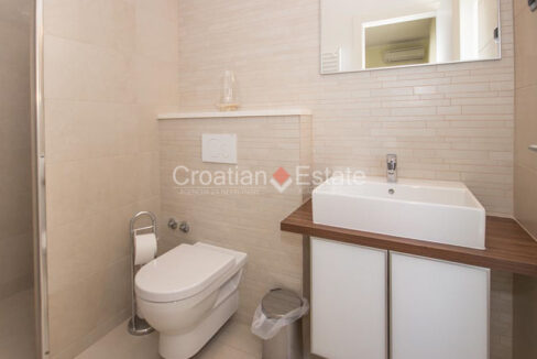 croatia-brac-villa-sea-view-pool-roof-terrace-sale(122)