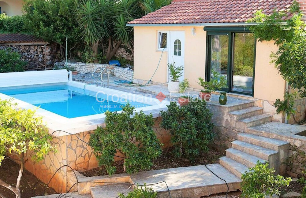 croatia-brac-villa-sea-view-pool-sale(102)