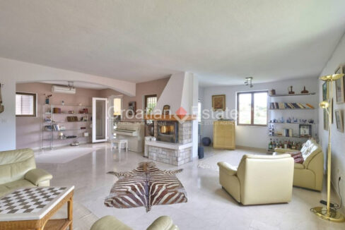 croatia-brac-villa-sea-view-pool-sale(104)