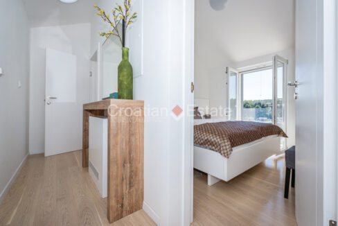 croatia-brac-villa-seafront-pool-parking-sale(115)