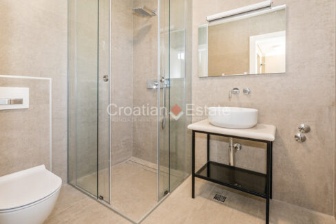 croatia-brac-villa-seafront-pool-parking-sale(119)