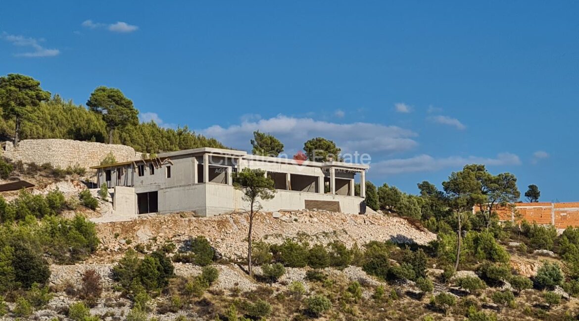 croatia-brac-villa-seafront-sale(104)