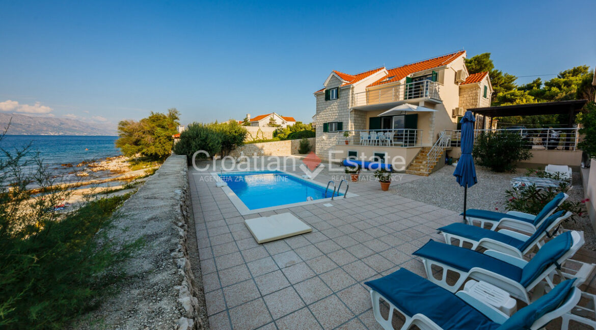 croatia-brac-villa-seafront-sea-view-pool-sale(102)