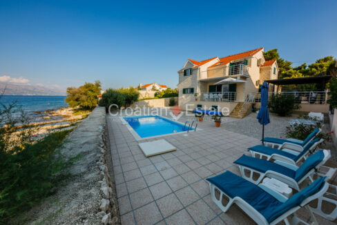 croatia-brac-villa-seafront-sea-view-pool-sale(102)