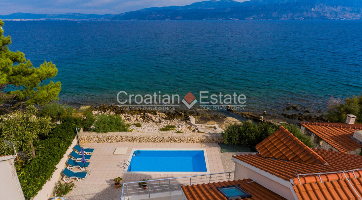 croatia-brac-villa-seafront-sea-view-pool-sale(105)