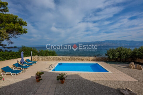 croatia-brac-villa-seafront-sea-view-pool-sale(106)