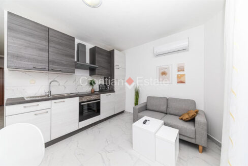 croatia-ciovo-apartment-house-sea-view-pool-sale(103)