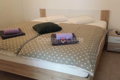 croatia-ciovo-apartment-villa-seafront-pool-sale(108)