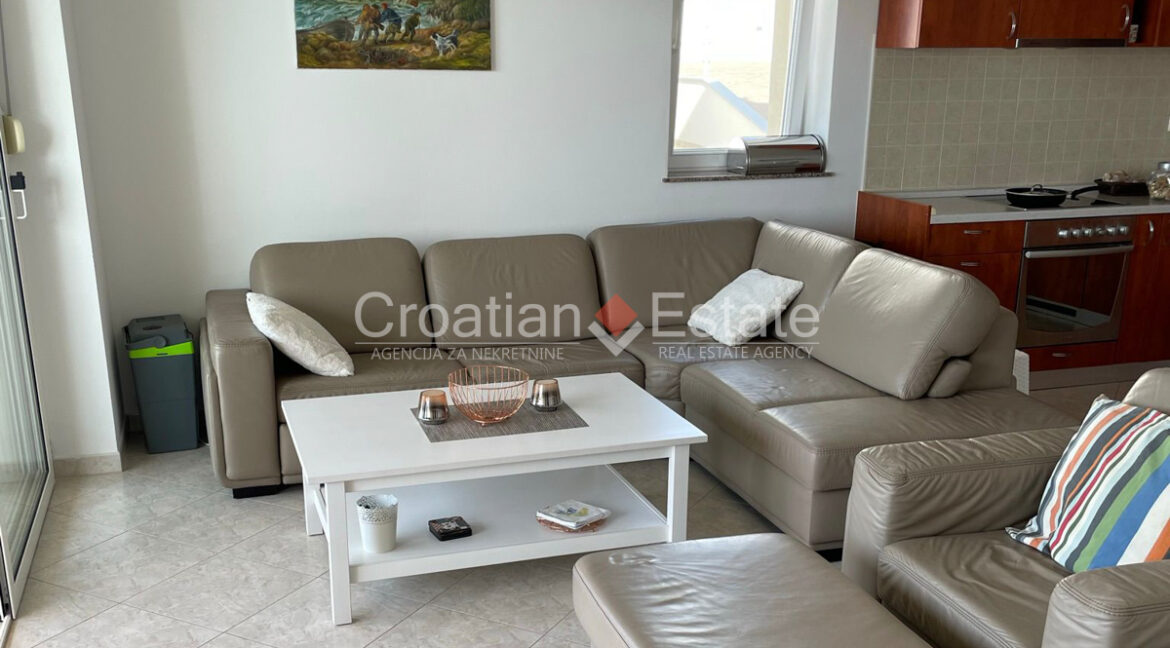 croatia-ciovo-flat-second-row-furnished-sea-view-sale(104)