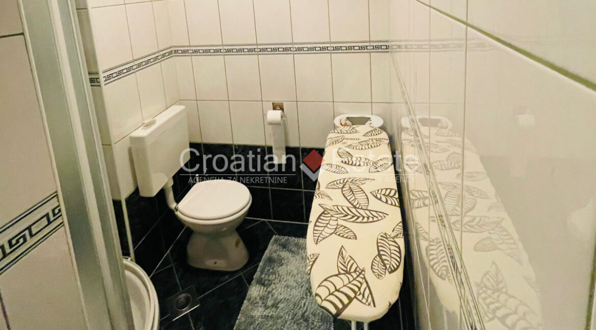 croatia-ciovo-flat-second-row-furnished-sea-view-sale(112)