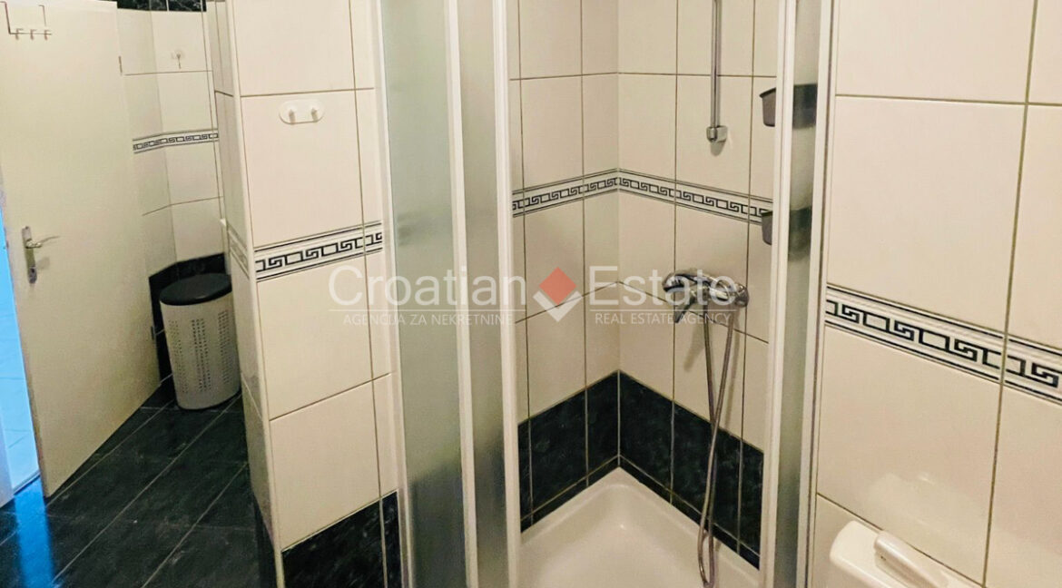croatia-ciovo-flat-second-row-furnished-sea-view-sale(113)