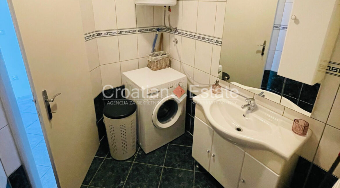 croatia-ciovo-flat-second-row-furnished-sea-view-sale(114)