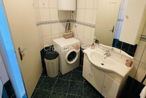 croatia-ciovo-flat-second-row-furnished-sea-view-sale(114)