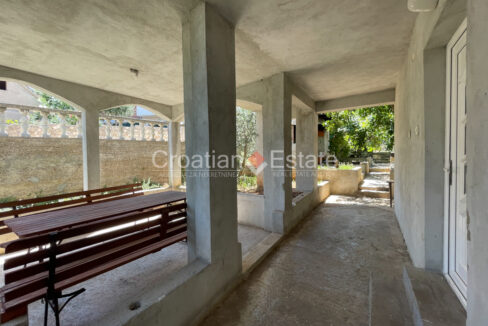 croatia-ciovo-house-garden-sale(107)