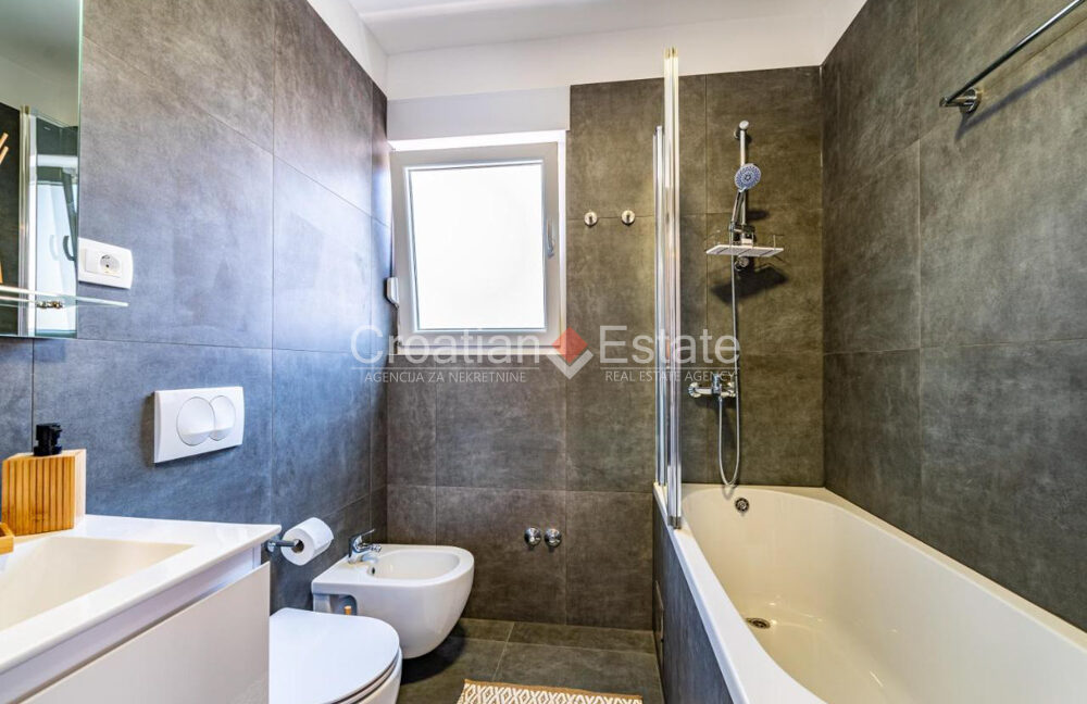 croatia-ciovo-house-roof-terrace-sale(113)