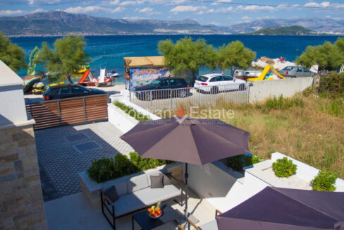 croatia-ciovo-house-seafront-pool-sale(117)