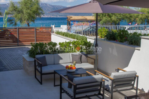 croatia-ciovo-house-seafront-pool-sale(118)