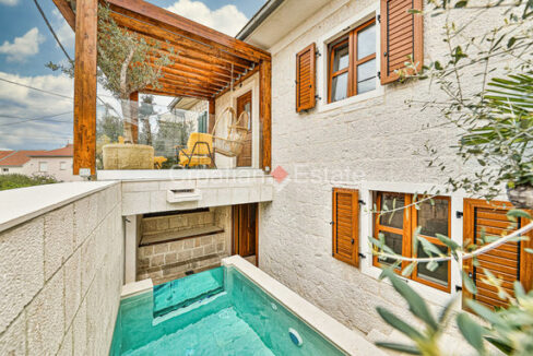 croatia-ciovo-smart-house-stone-pool-sale(102)