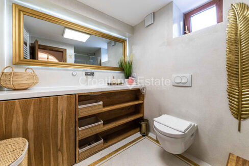 croatia-ciovo-smart-house-stone-pool-sale(113)