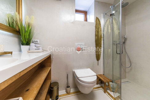 croatia-ciovo-smart-house-stone-pool-sale(114)