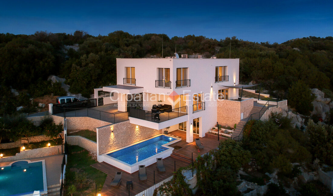 croatia-ciovo-villa-pool-sea-view-sale(101)
