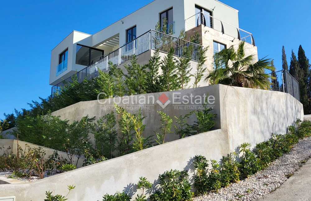 croatia-ciovo-villa-pool-sea-view-sale(102)