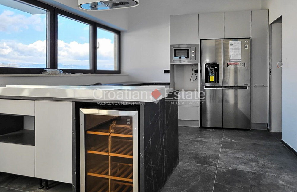 croatia-ciovo-villa-pool-sea-view-sale(106)