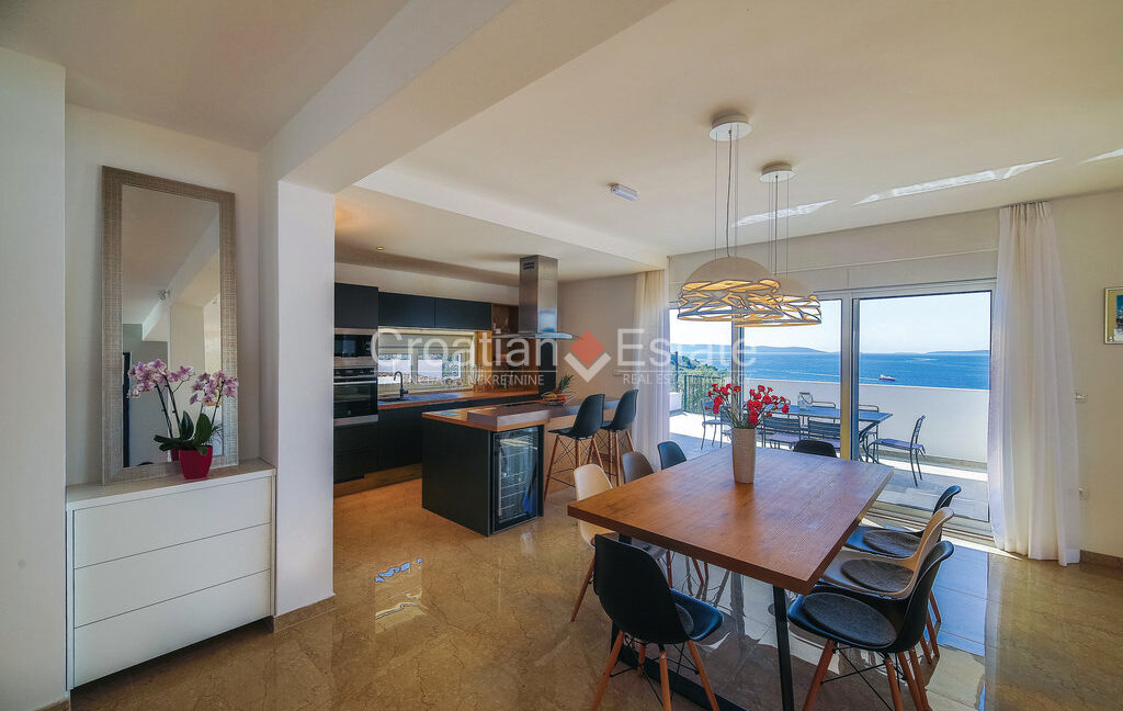 croatia-ciovo-villa-pool-sea-view-sale(106)
