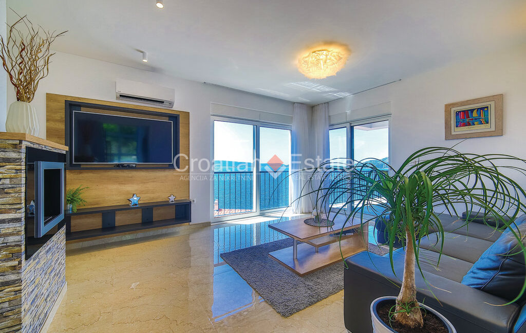 croatia-ciovo-villa-pool-sea-view-sale(109)