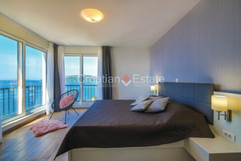 croatia-ciovo-villa-pool-sea-view-sale(111)