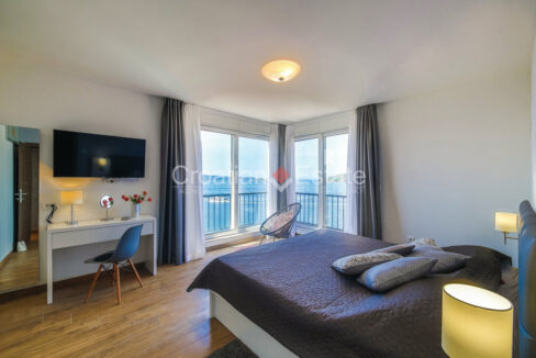 croatia-ciovo-villa-pool-sea-view-sale(113)