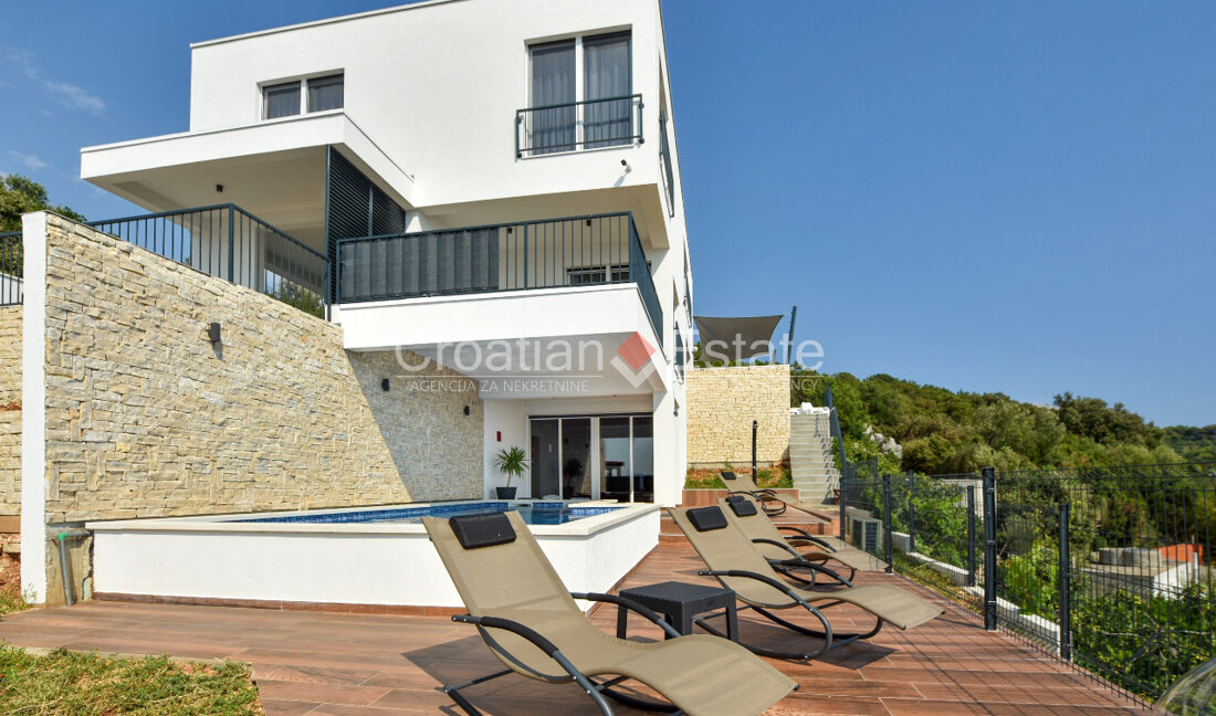 croatia-ciovo-villa-pool-sea-view-sale(127)