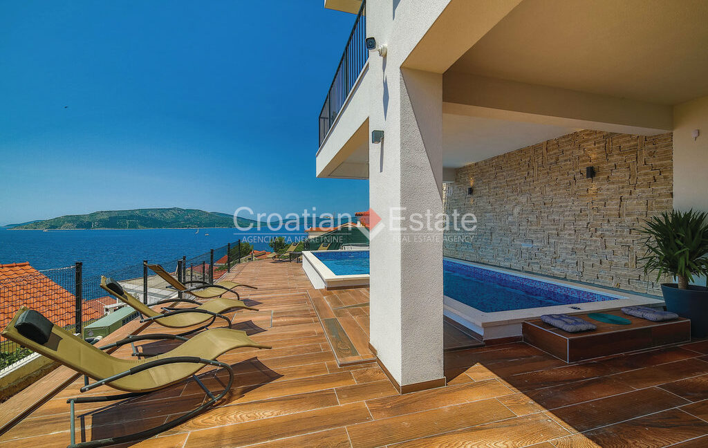 croatia-ciovo-villa-pool-sea-view-sale(128)
