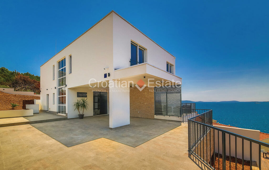 croatia-ciovo-villa-pool-sea-view-sale(130)