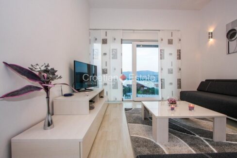 croatia-ciovo-villa-sea-view-pool-sale(104)