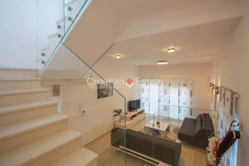croatia-ciovo-villa-sea-view-pool-sale(107)
