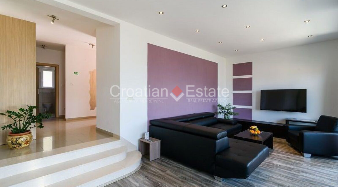 croatia-ciovo-villa-sea-view-pool-sale(107)
