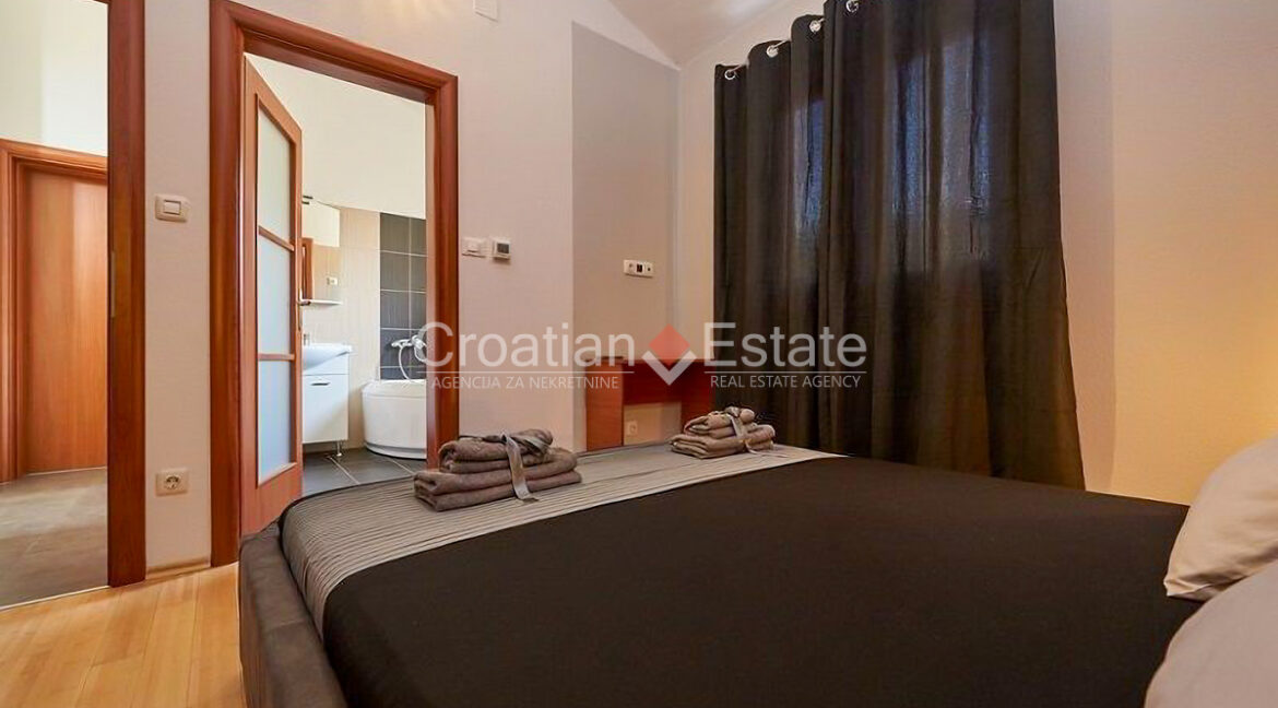 croatia-ciovo-villa-sea-view-pool-sale(116)