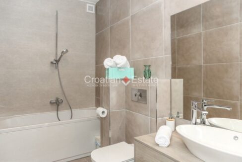 croatia-ciovo-villa-sea-view-pool-sale(118)