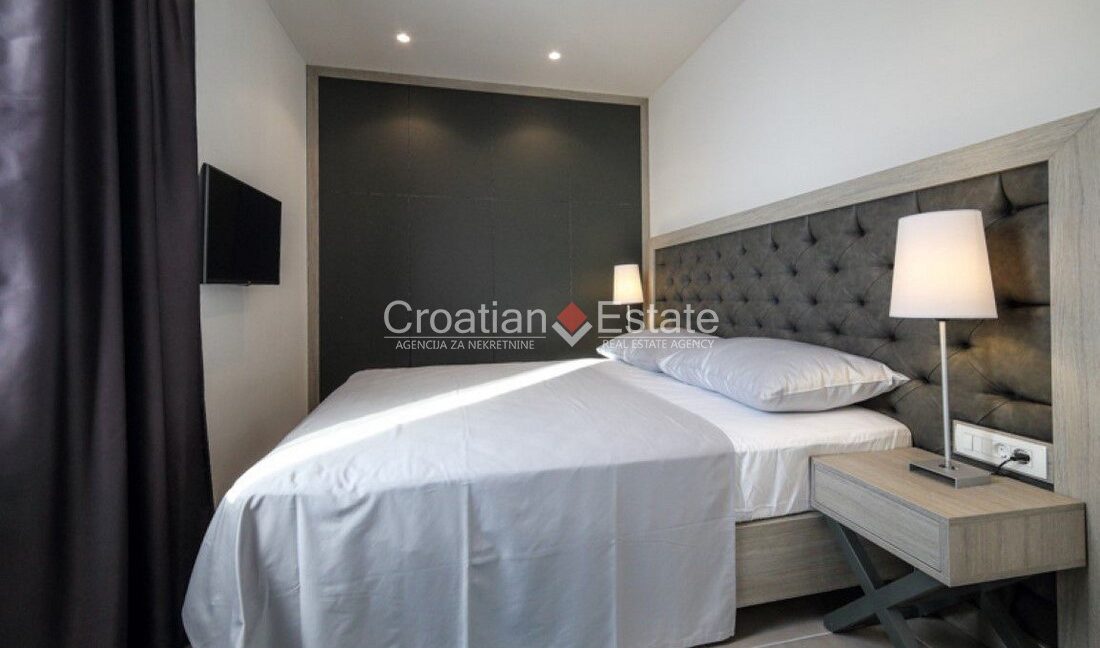 croatia-ciovo-villa-sea-view-pool-sale(119)