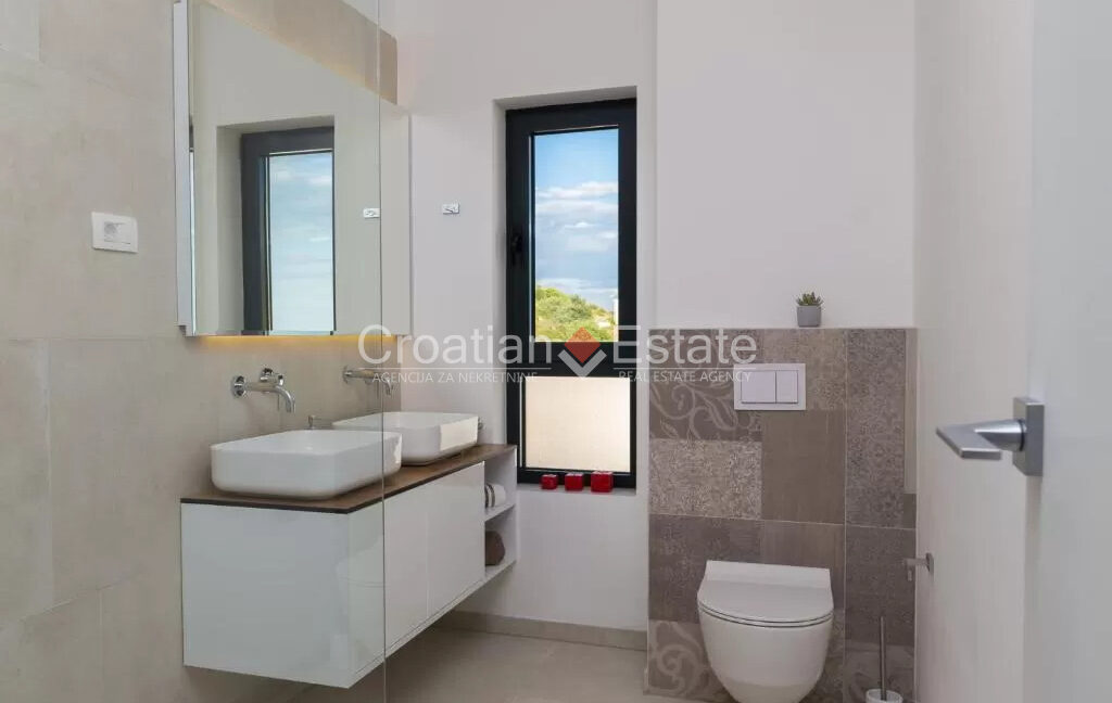 croatia-ciovo-villa-sea-view-pool-sale(120)