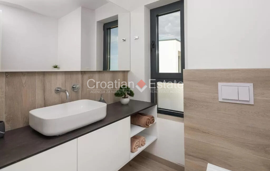 croatia-ciovo-villa-sea-view-pool-sale(121)