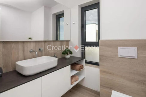 croatia-ciovo-villa-sea-view-pool-sale(121)