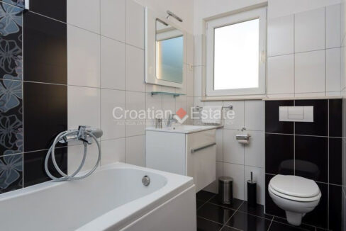 croatia-ciovo-villa-sea-view-pool-sale(122)