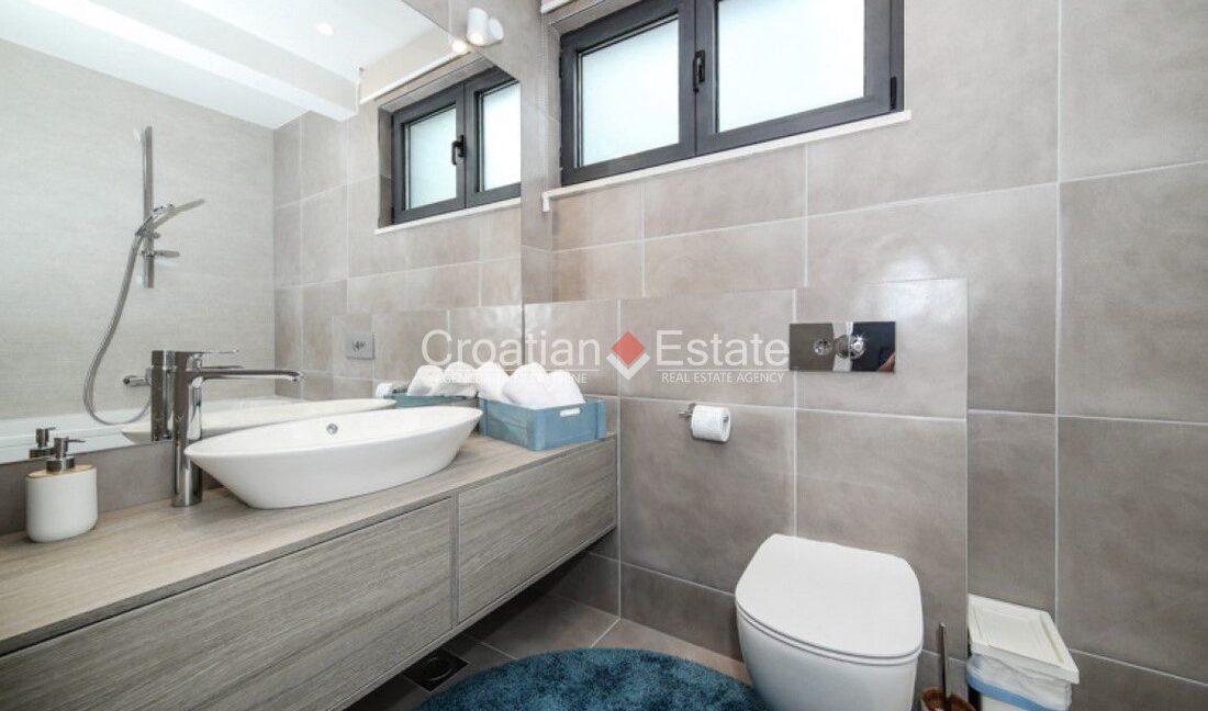 croatia-ciovo-villa-sea-view-pool-sale(123)