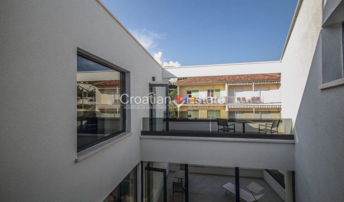 croatia-ciovo-villa-sea-view-pool-sale(128)